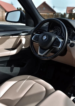 BMW X1 cena 91600 przebieg: 125000, rok produkcji 2016 z Białystok małe 596